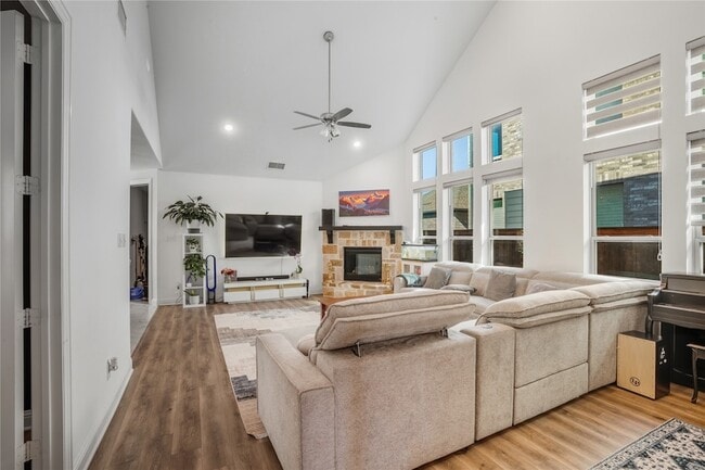 Building Photo - 4424 English Maple Dr