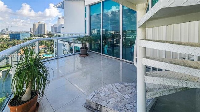 Building Photo - 3131 NE 188th St