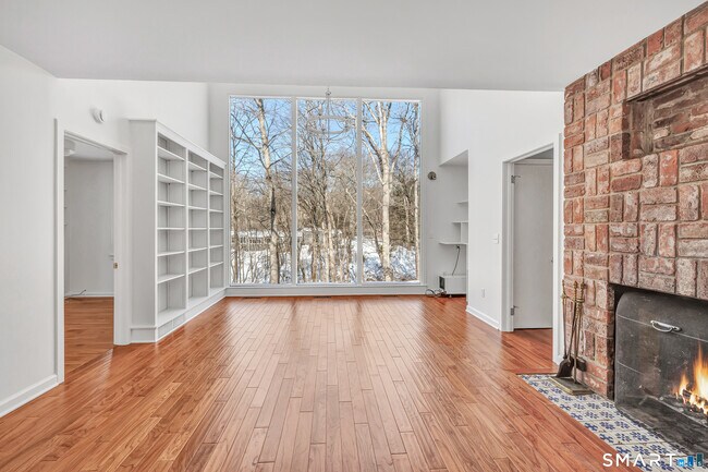 Building Photo - 349 Westport Turnpike