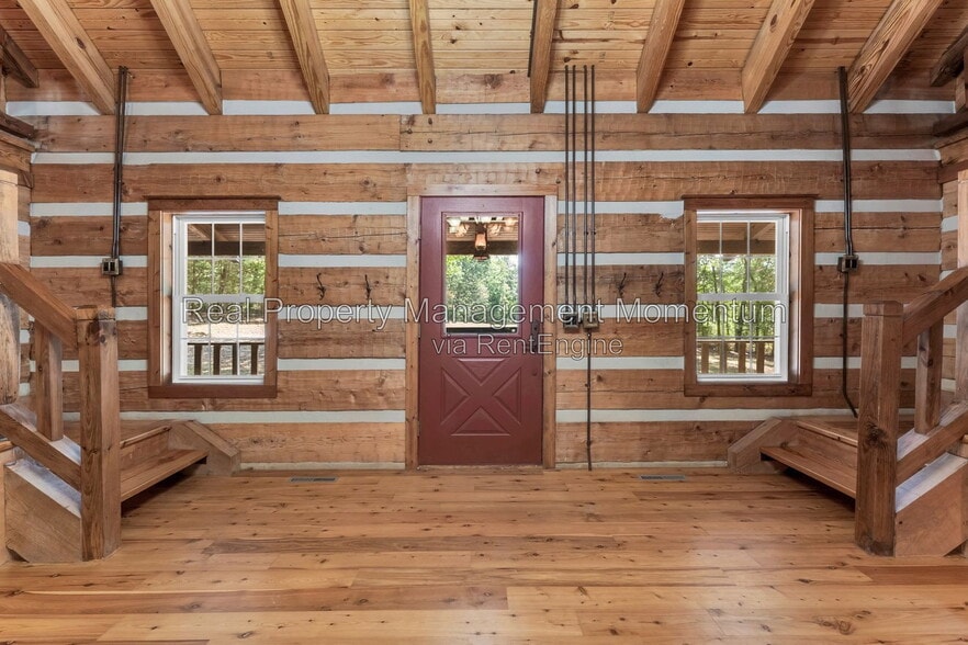 Building Photo - 225 Turkey Creek Rd