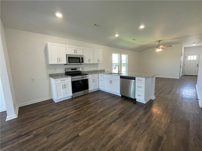 Building Photo - 900 S Green Heron Ln