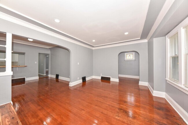 Building Photo - 4831 N 70th St