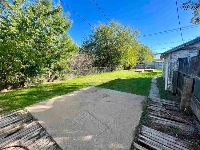 Building Photo - 3107 Ave R