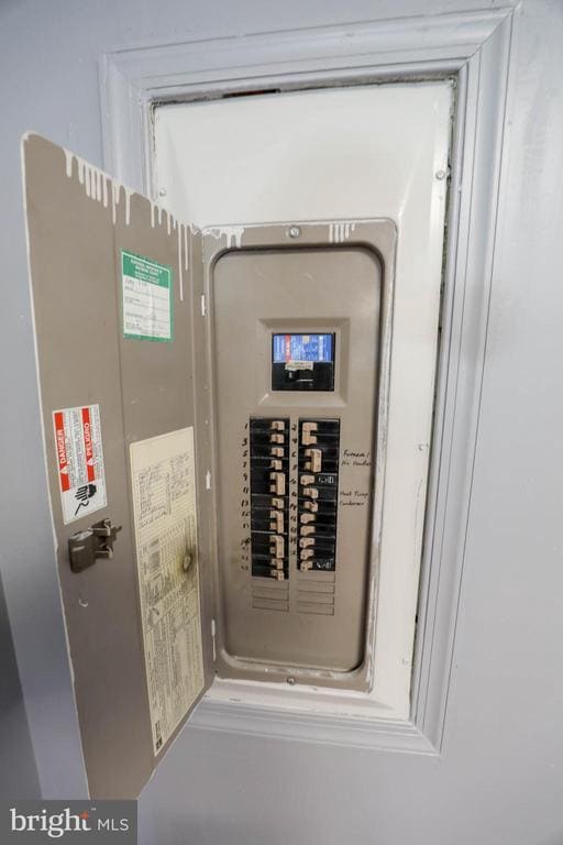 Building Photo - 103 Waelchli Ave