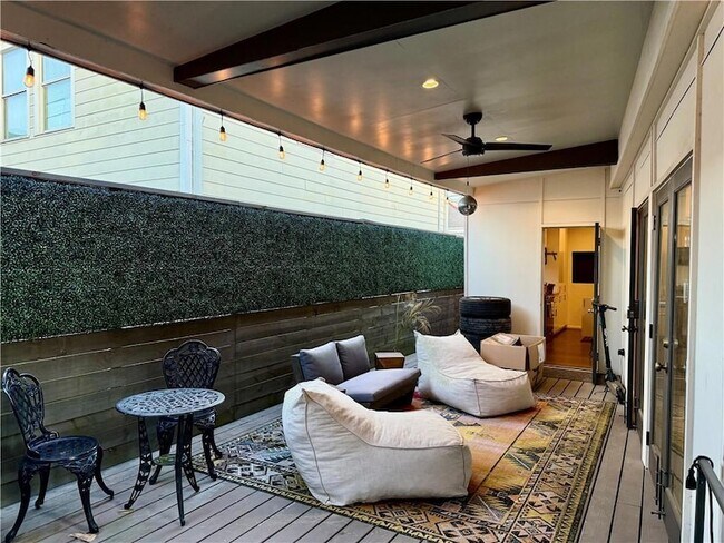 Building Photo - 2849 Danneel St