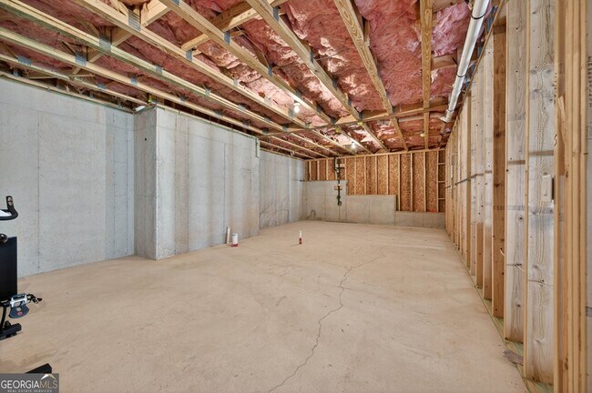 Building Photo - 512 Cedar Crest Cir