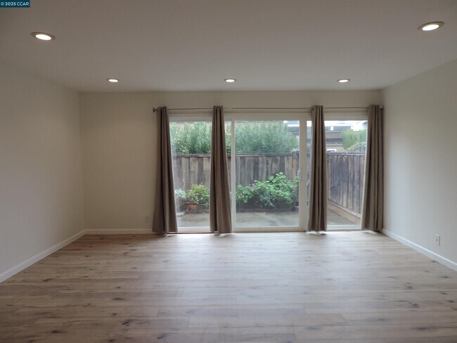 Building Photo - 1919 Ygnacio Valley Rd