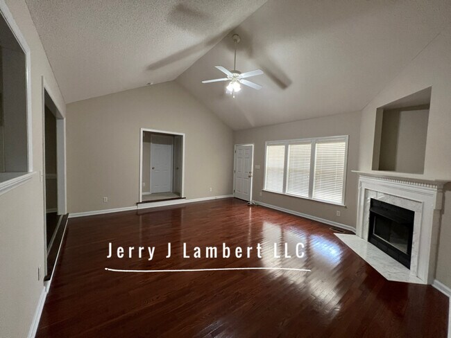 Building Photo - 106 Abram Way