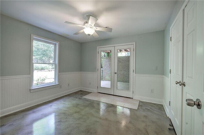 Building Photo - 2320 Starr Lake Dr NW