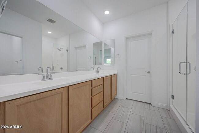 Building Photo - 20398 W Elm Dr
