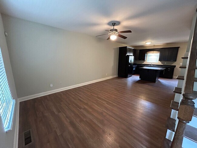 Building Photo - PRE-LEASING FOR AUGUST 2026!