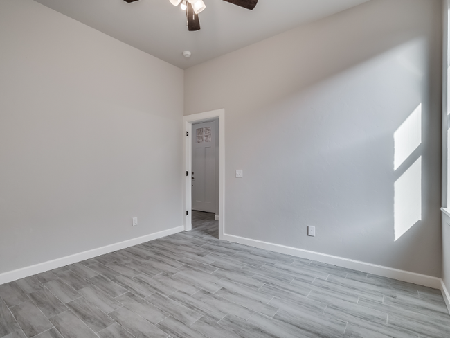 Building Photo - 1324 Chelham Ln