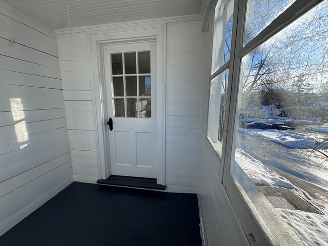 Building Photo - 11 Page St