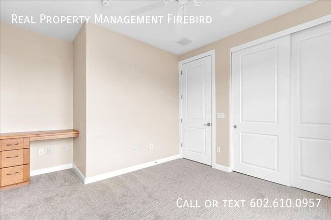 Building Photo - 7297 N Scottsdale Rd
