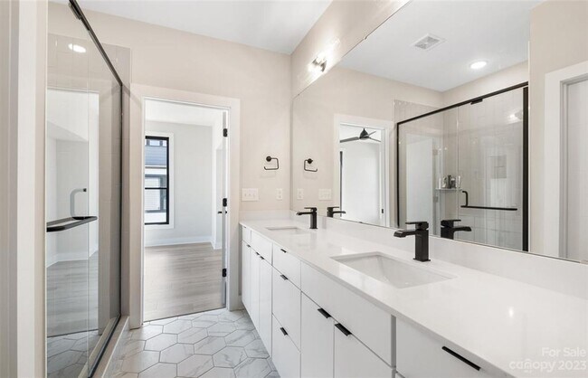 Building Photo - 4523 Radler Ct