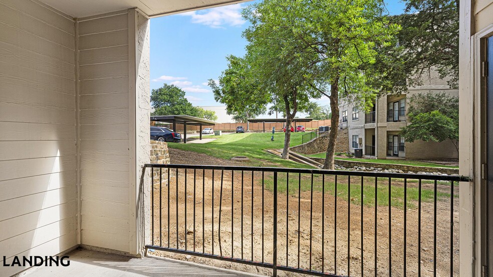 Building Photo - 165 Forestbrook Dr