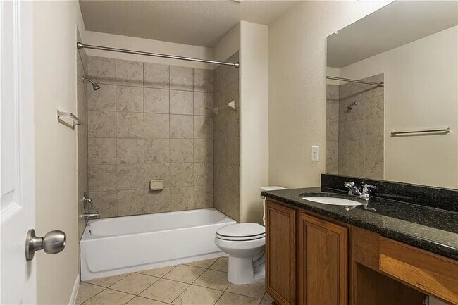 Building Photo - 13512 Night Heron Dr