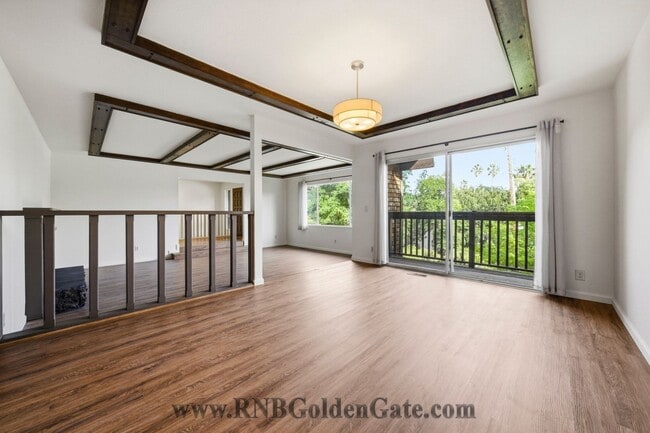 Building Photo - Gorgeous home with spacious yard in Kentfield for rent!