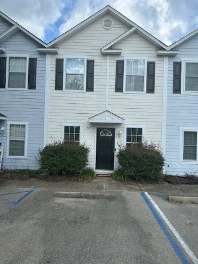Primary Photo - 30 Old Courthouse Way