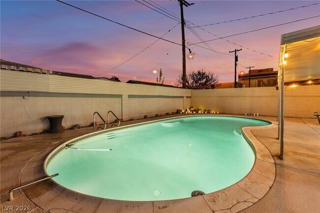 Building Photo - 105 Marigold Ln