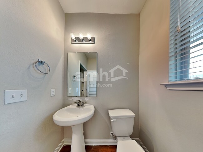 Building Photo - 8107 Cottage Rose Drive