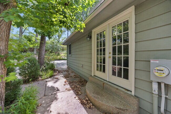 Building Photo - 12819 Huntercreek Rd