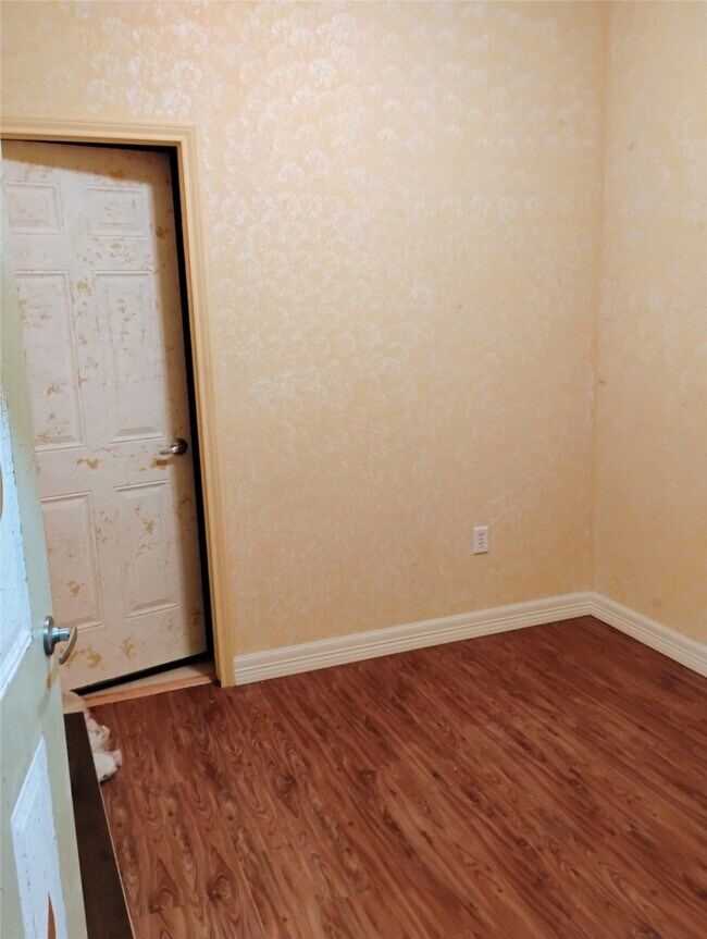 Building Photo - 9788 Clarewood Dr