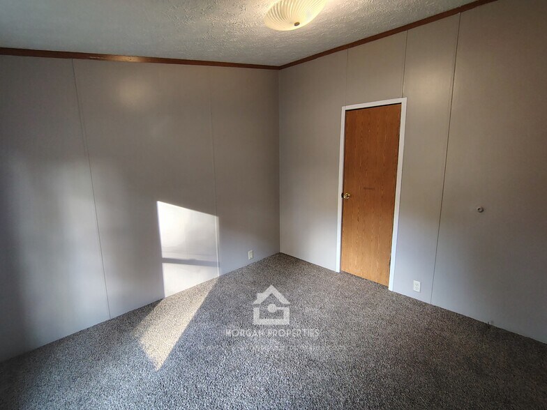 Building Photo - 1806 C St