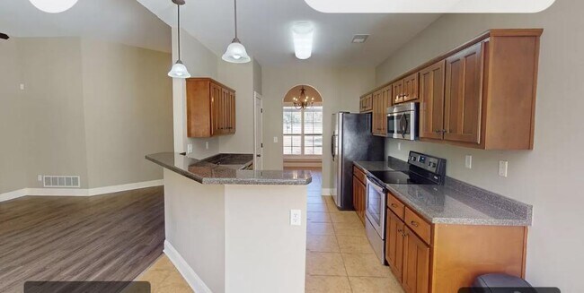 Building Photo - 763 Fairway Pointe Cove W