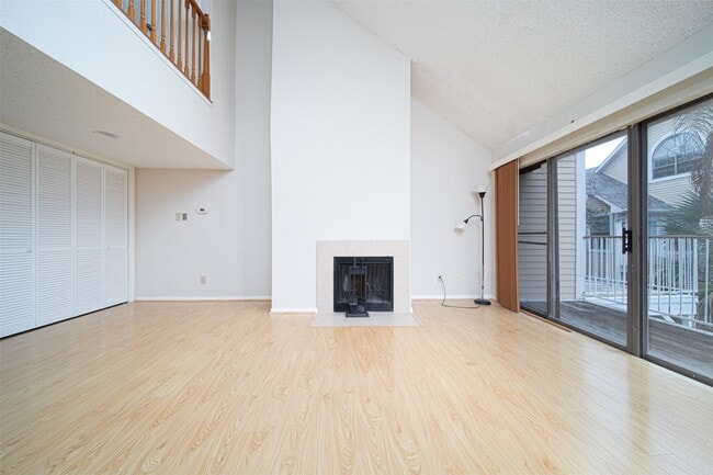 Building Photo - 2300 Old Spanish Trl