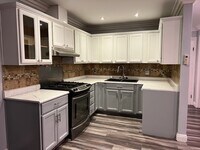 Building Photo - 1041 Paraiso Ave