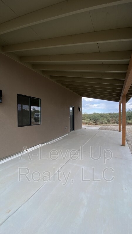 Building Photo - 3705 E Wetstones Rd