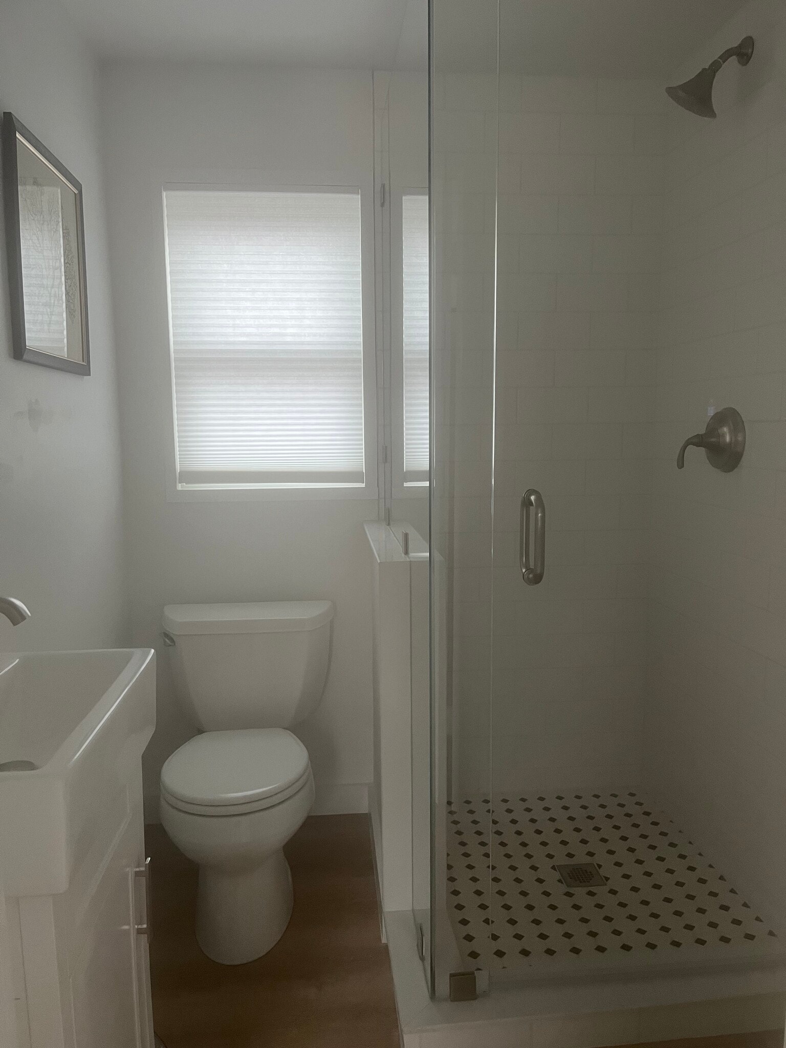 Unit 3 Custom Shower - 1061 Maplewood Ave