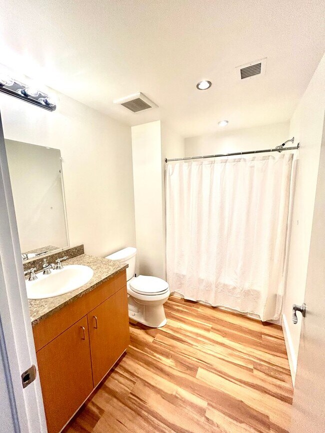 Building Photo - One Steamboat Place - Ski-in/Ski-out, Underground Parking, Excellent Location