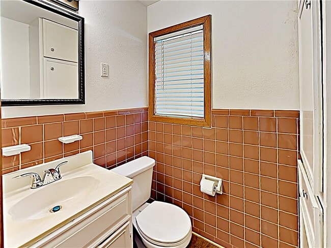 Building Photo - 5204 Berkman Dr