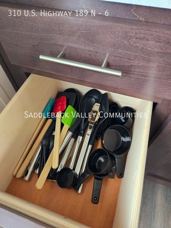 Building Photo - 310 US-189