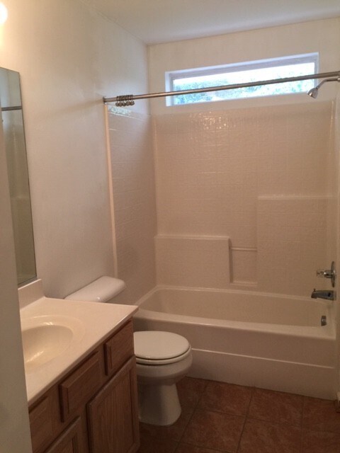Building Photo - Single-Family home in the Springhill neighborhood off News Road in Williamsburg!