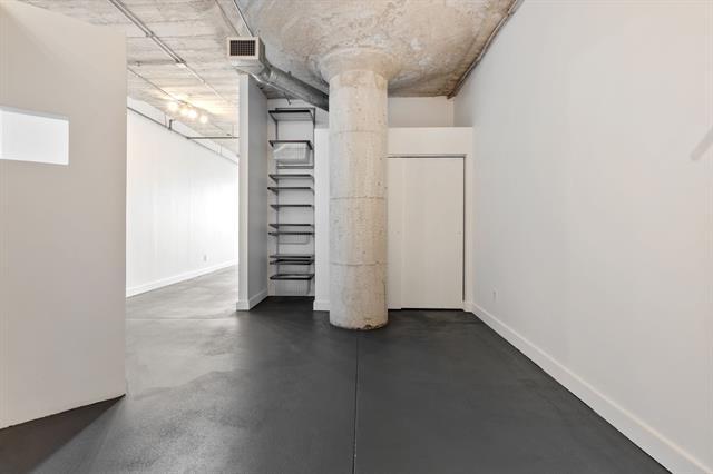 Building Photo - 1122 Jackson St