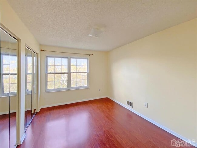 Building Photo - 479 Danbury Ln