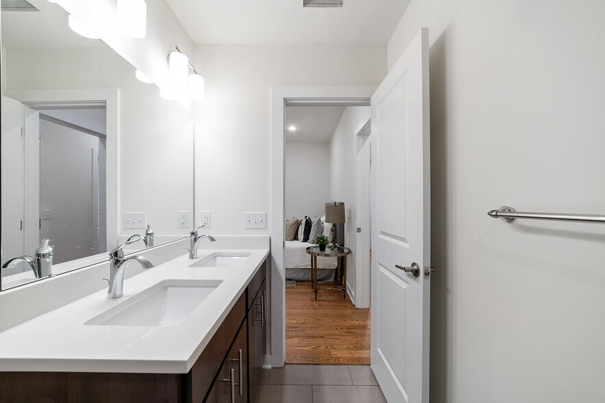 Building Photo - 502 Cecil B Moore Ave