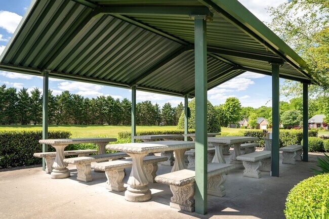 Building Photo - 176 Longspur Dr