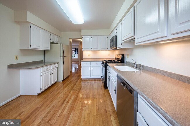 Building Photo - 3133 Windwood Farms Dr