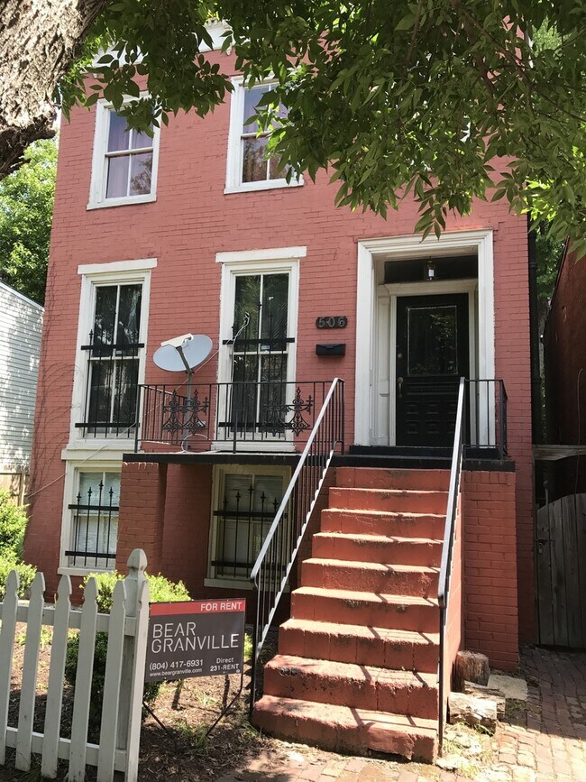 Primary Photo - 506 W Marshall St