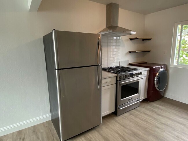 Building Photo - 990 63rd St