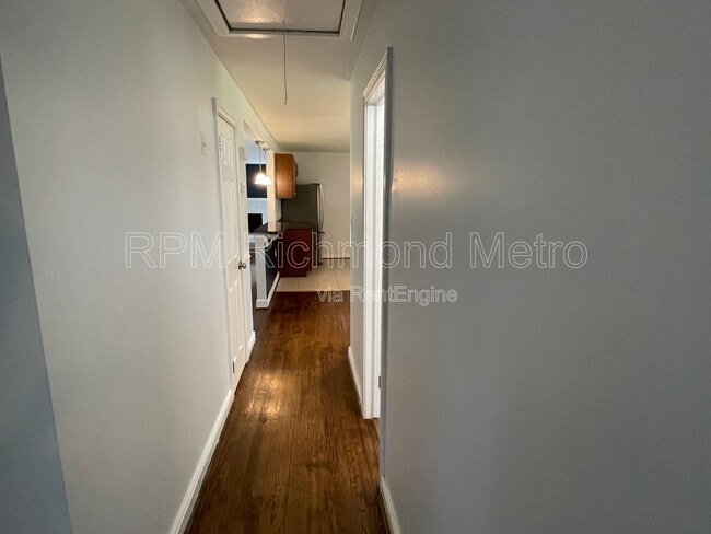 Building Photo - 3600 Ghent Dr