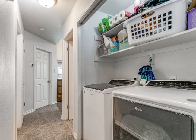 Building Photo - 5978 Sunrise Bend Dr