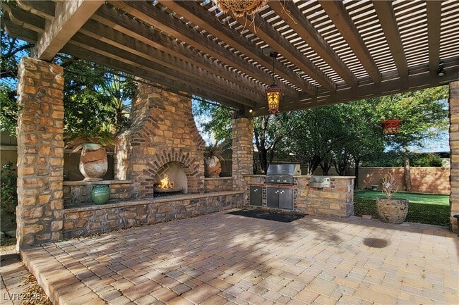 Building Photo - 4365 N Campbell Rd