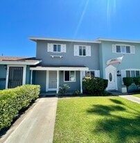 Building Photo - 9856 Continental Dr