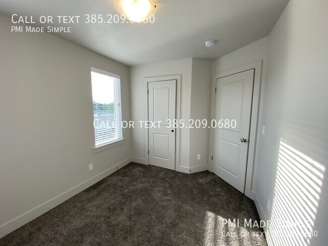 Building Photo - 1029 E 1020 S