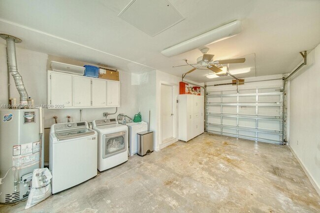 Building Photo - 10355 SW 97th St